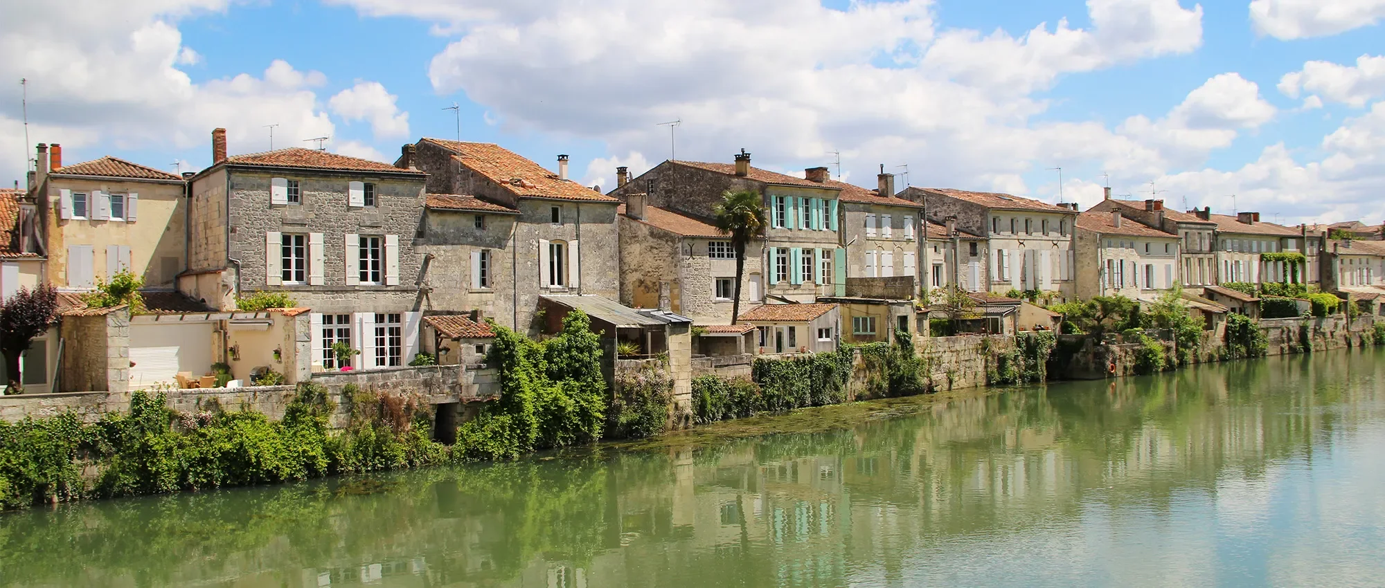 Découvrez les villages de Pierres et d’Eau en Charente-Maritime