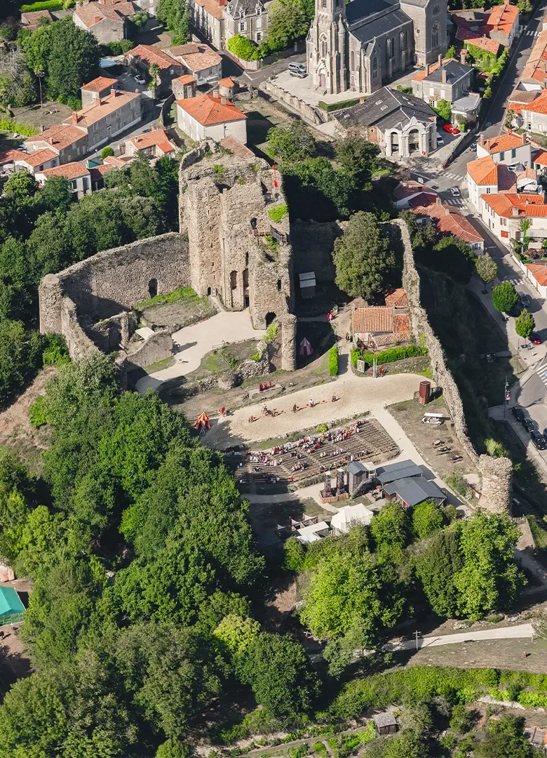Un voyage dans le temps au Château de Talmont-Saint-Hilaire