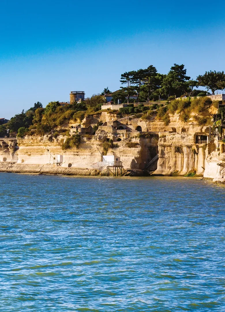 Les grottes troglodytiques de Meschers-sur-Gironde : une visite à ne pas manquer