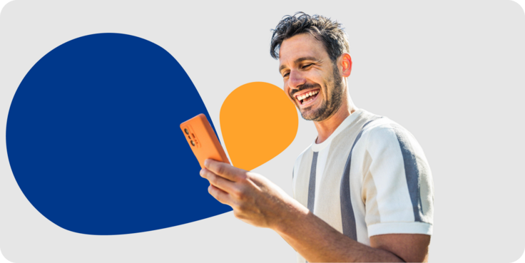 Headerbild Blogbeitrag: Mann sieht sich etwas auf einem Tablet an