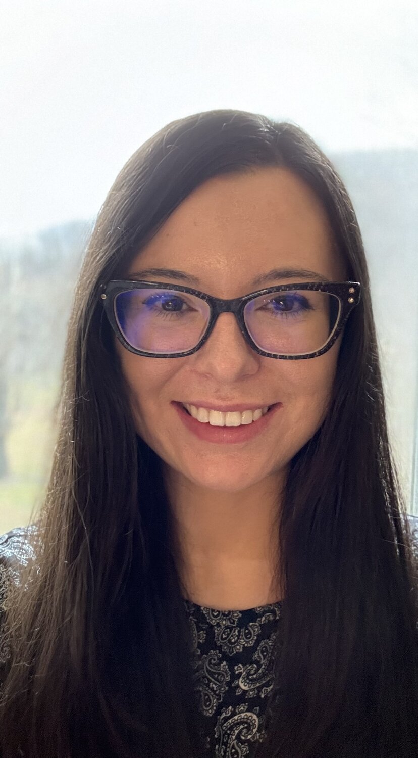 Nadine Rozell Huntress