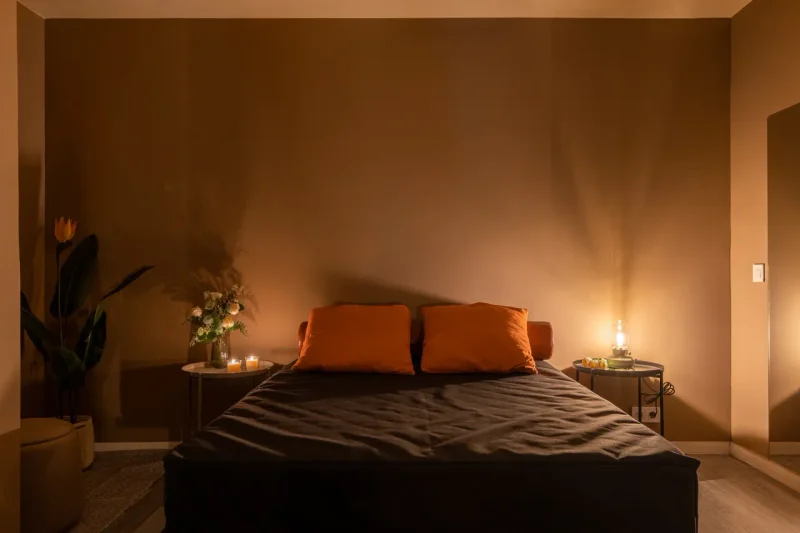 Luxury touches throughout the center — fresh towels and oils