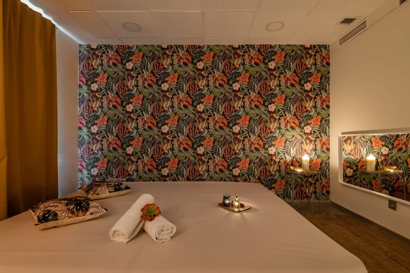 Salon de massage à la décoration douce