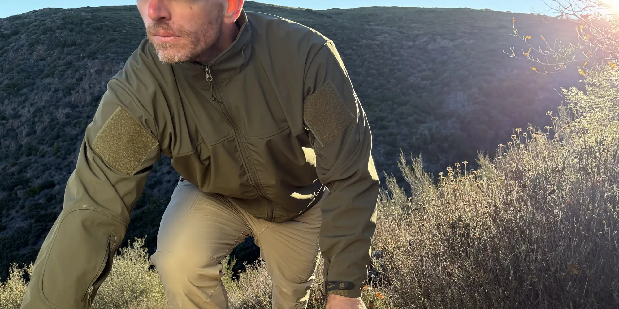 Outdoor Hill Climbing with Tactical Jacket and Pants