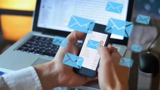 Holiday email marketing and how to use it for your business