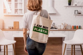 32 Tote bag design ideas for fun, fashion, and profit