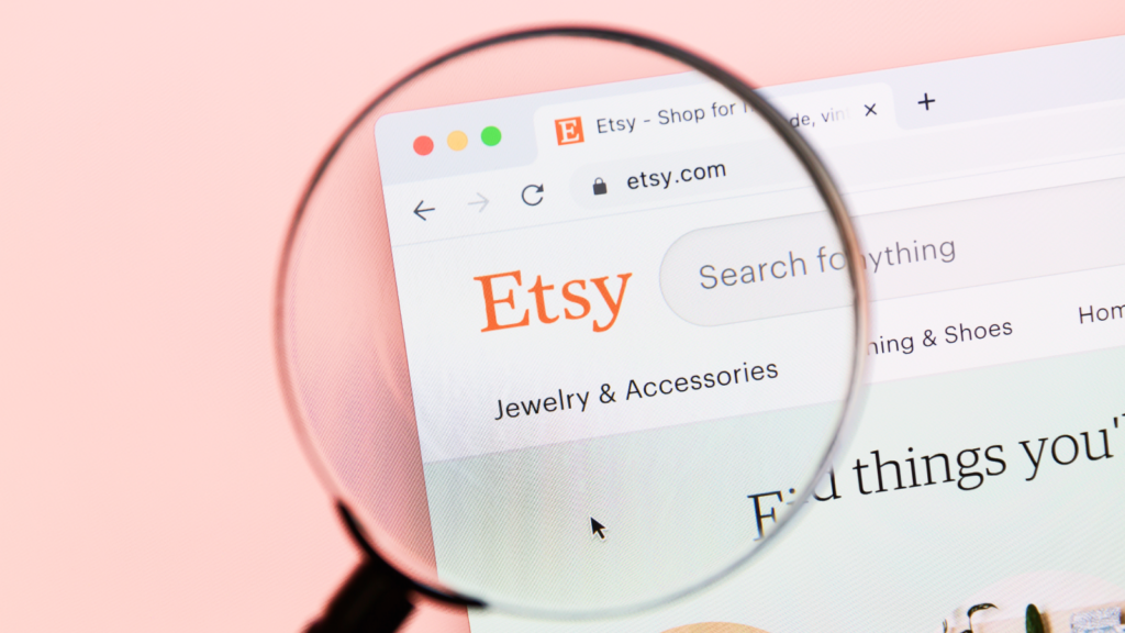 A person looking at the Etsy website.