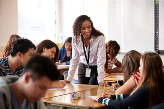 21 Side hustles for teachers to earn extra income