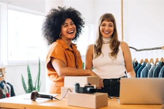 8 T-shirt dropshipping companies for 2026