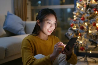 How to market your Christmas apparel line with TikTok holiday trends