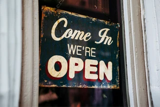 How to make custom signs: A complete guide for 2026