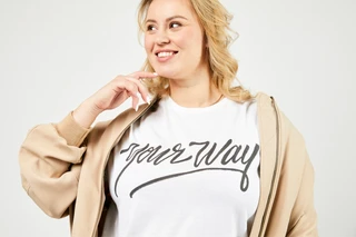 Cheap custom shirts: 10 Affordable picks for your business