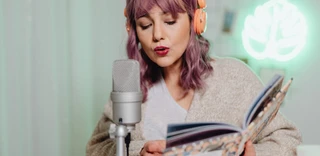 Analyzing podcasts: Podcast merch ideas to grow your show