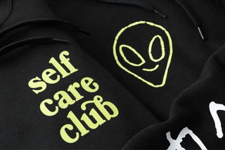 How to create a successful clothing brand name: Ideas and strategies (2026)