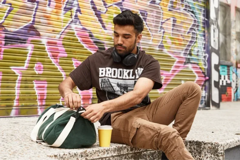 How to sell t-shirts on Etsy: Your 5-step guide (with expert tips)