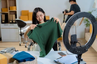 TikTok Shop seller guide: Your Q4 playbook for print-on-demand sales