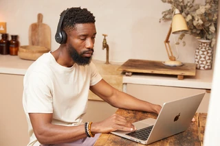 How to use AI in eCommerce: Tools, tips, and tech explained