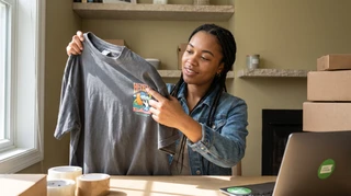 Best fabric for DTF transfers: The zero-reprint profit map for Print on Demand hustlers