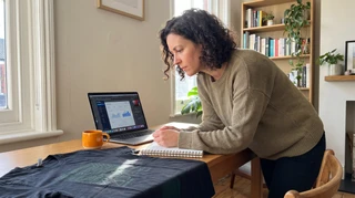 Proven strategies to earn 5-star Etsy reviews for POD