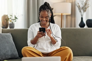 How to make money on Snapchat: 7 Ways to earn as a creator