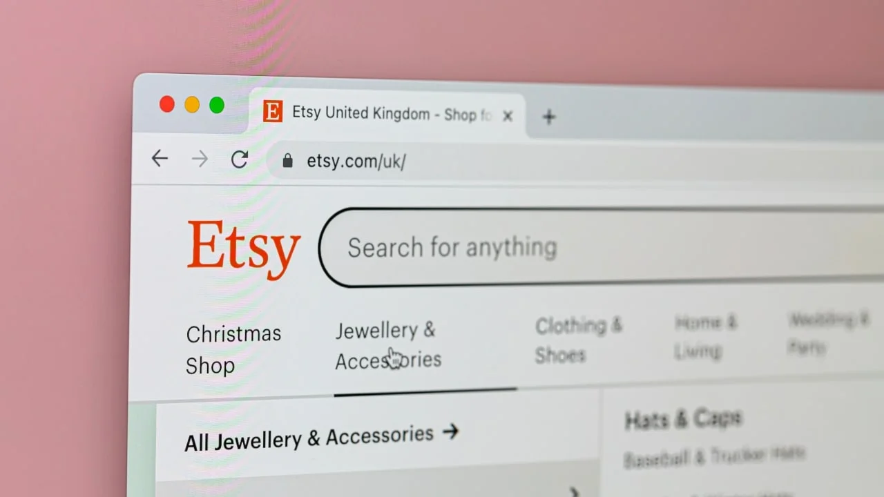 Expert tips for selling on Etsy in 2026