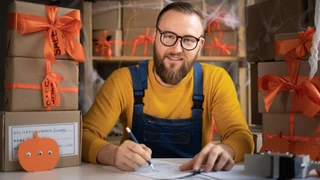 Dropshipping vs eCommerce: A comprehensive guide
