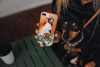 Designing custom phone cases and tech accessories as emotional gifts