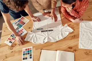 How to make custom t-shirts: Printing methods, costs, and design tips