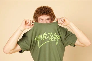 How to put a picture on a shirt: POD and DIY options