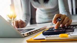 Dropshipping profit margins: Calculation, key metrics & more