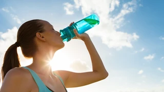 How to start a water bottle business with Print on Demand in 2026