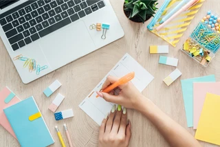 How to start a stationery business in 9 steps