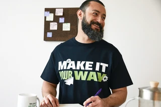 How to create a text design for clothes