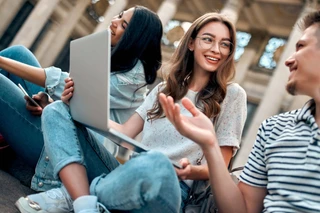 20 Business ideas for college students to try in 2026