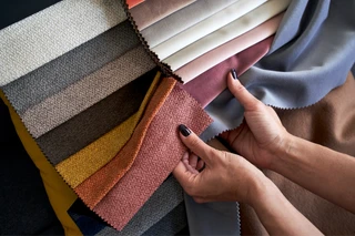Is polyester stretchy? All you need to know about polyester