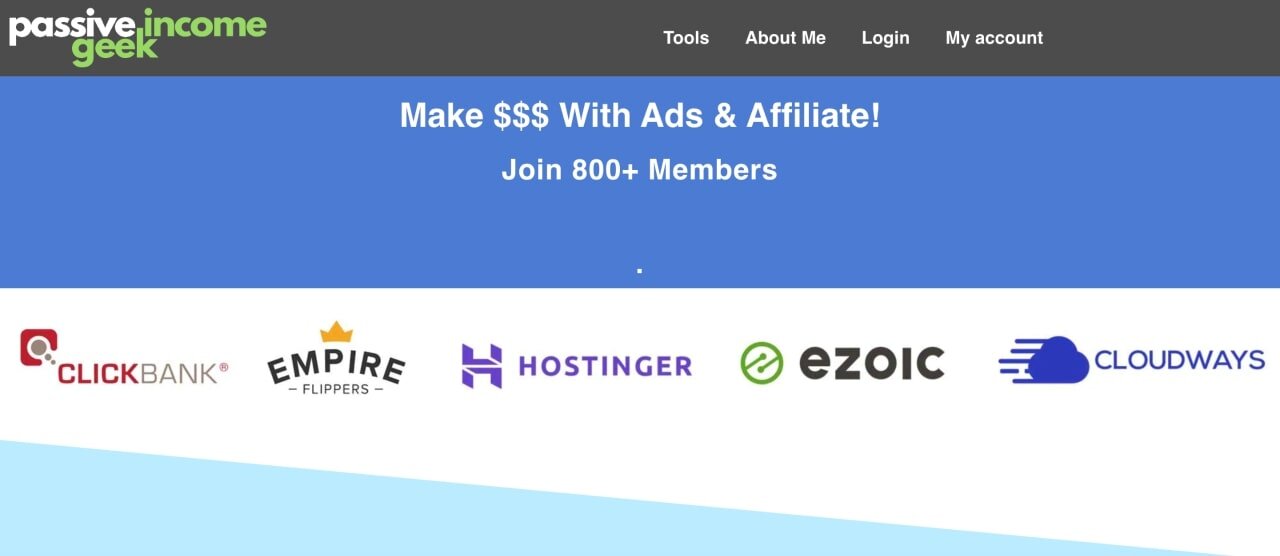 Morten Storgaard's “Passive Income Geek” paid course page hero section screenshot.