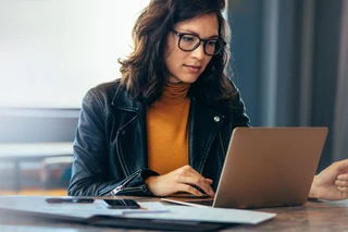 How to write a product description that sells (with examples)