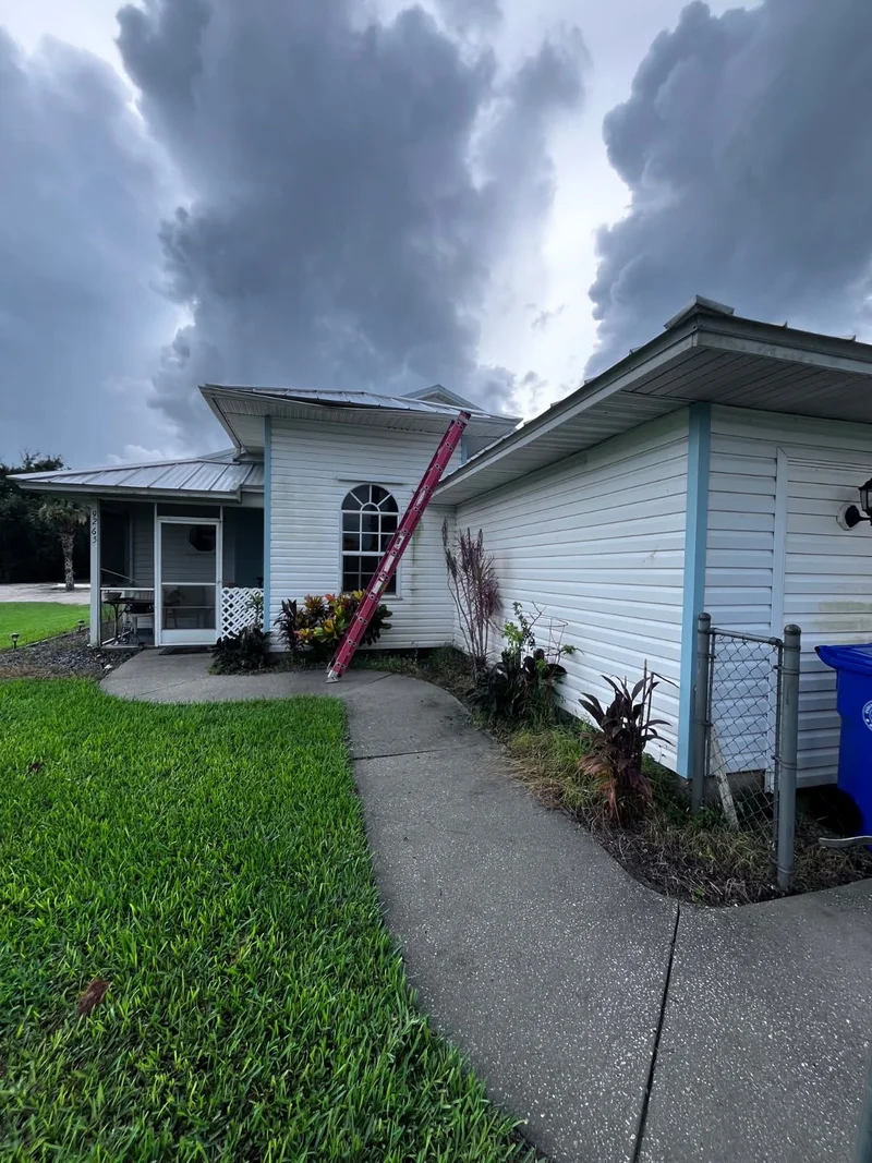 Home exterior before new gutters are installed