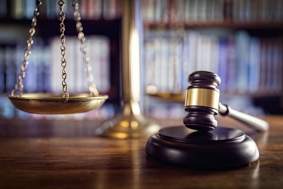 Judge's gavel and scale