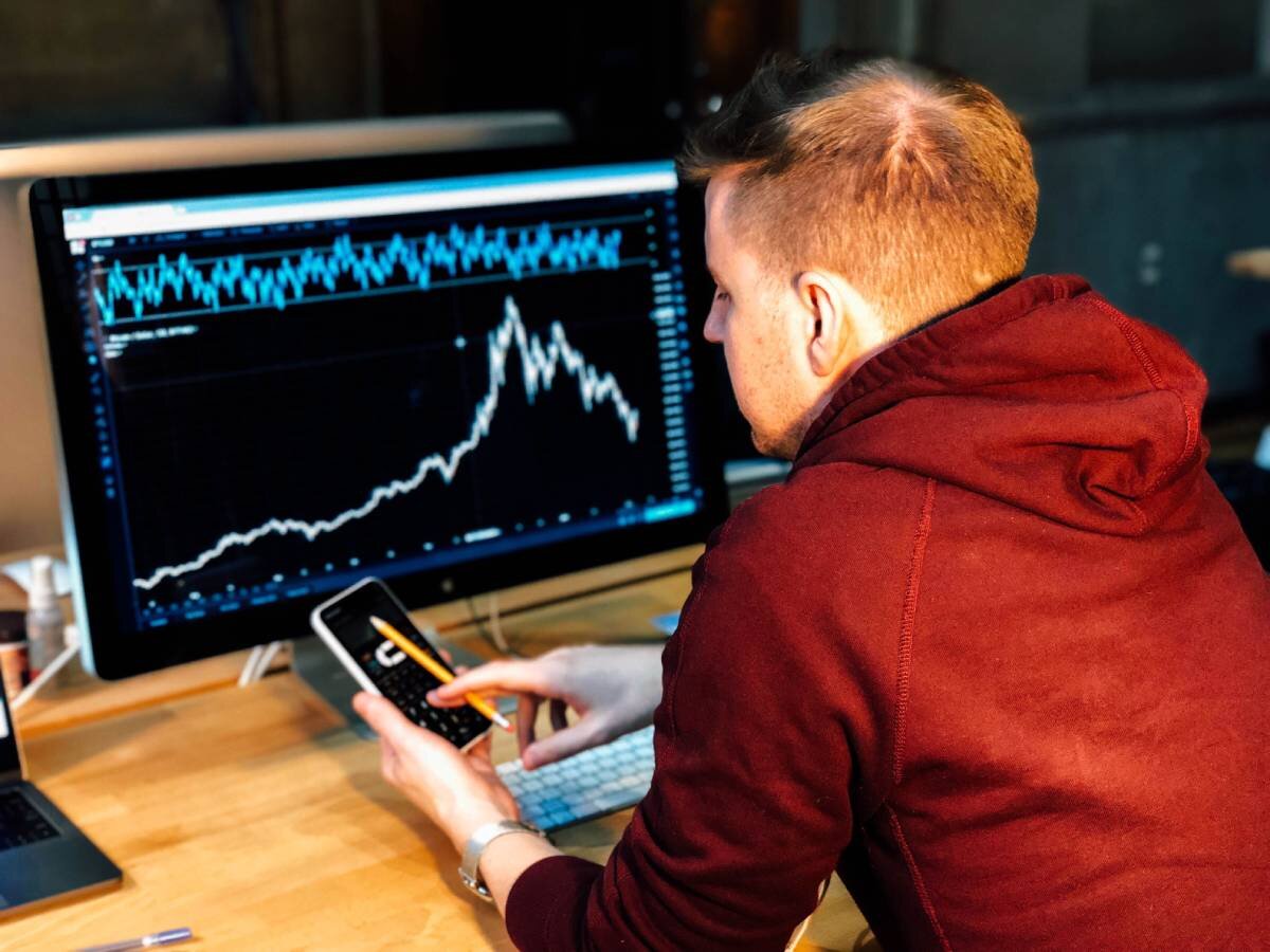 Pros and cons of investing HSA funds