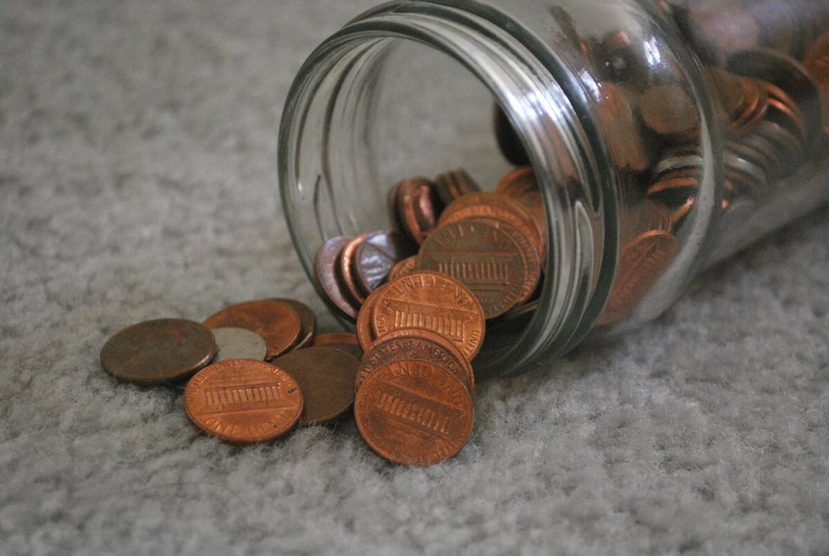 Saving coins in a jar