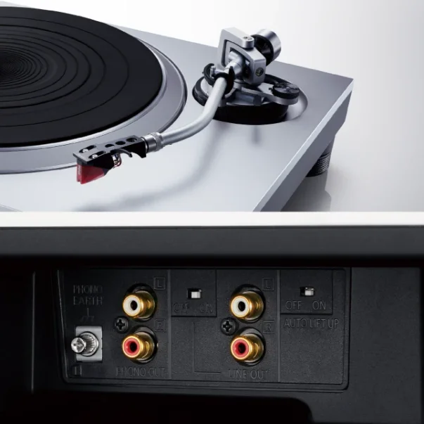 Technics SL-1500C Turntable tonearm and back panel connections