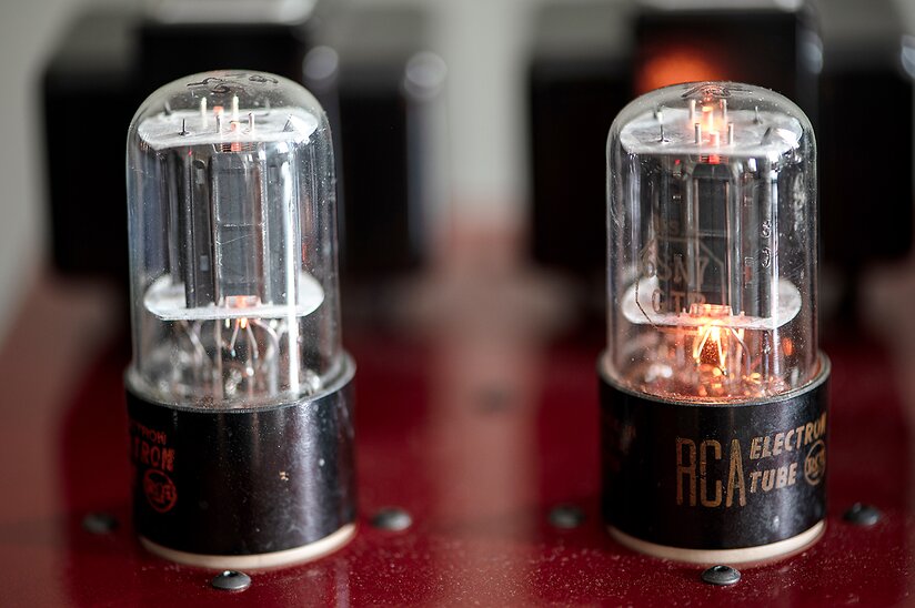 Close up shot of the vacuum tubes on the Moon Audio Dragon Inspire IHA-1 Tube Headphone Amplifier