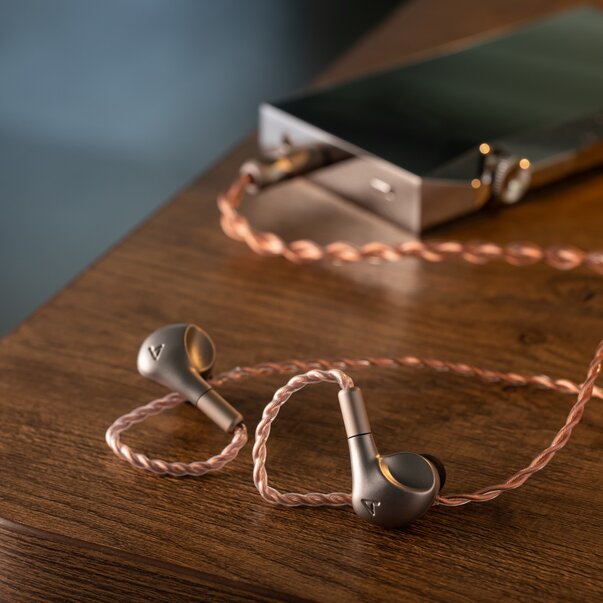 Astell&Kern Luna IEMs
