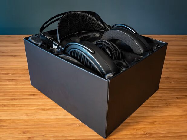 HiFiMan Arya Stealth Magnets Headphones