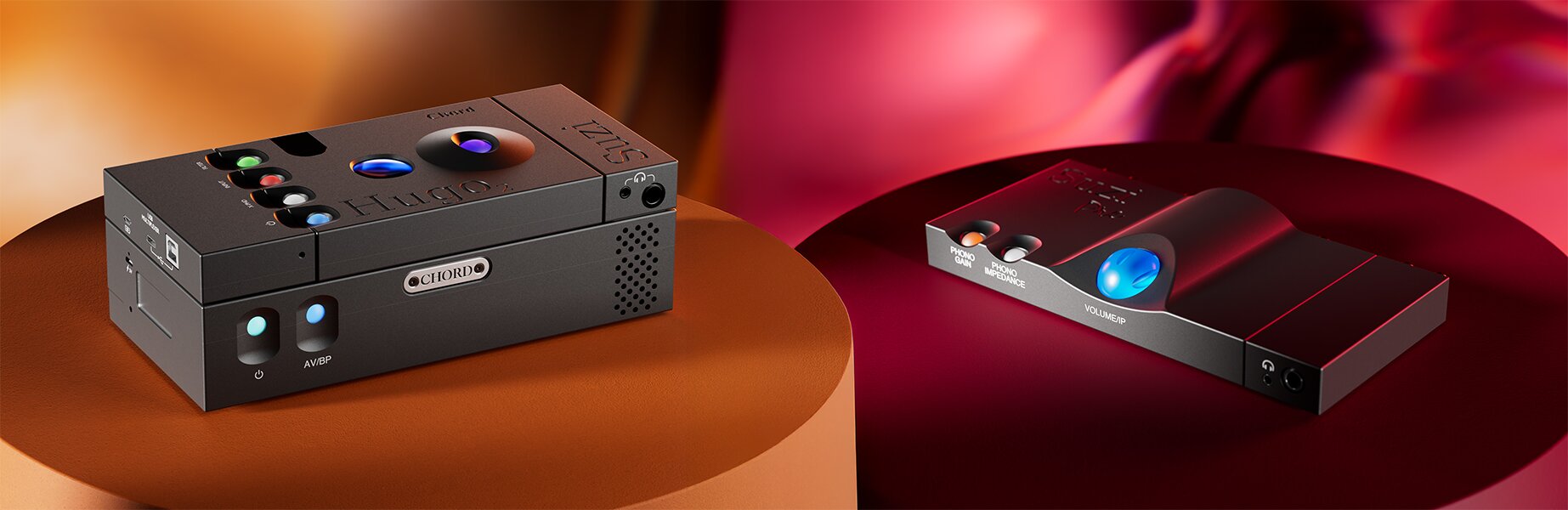 Chord Electronics Suzi Power Amplifier and Chord Electronics Suzi Preamplifier