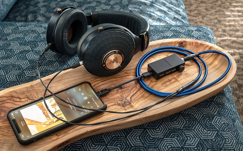 Astell&Kern AK HB1 with Blue Dragon Headphone Cable, Smartphone and Focal Celestee Headphones