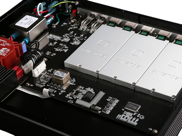 Aurender NH10 Network Switch internal componentry view