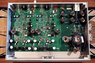 Pass Labs XP-17 phono preamplifier internal circuitry view