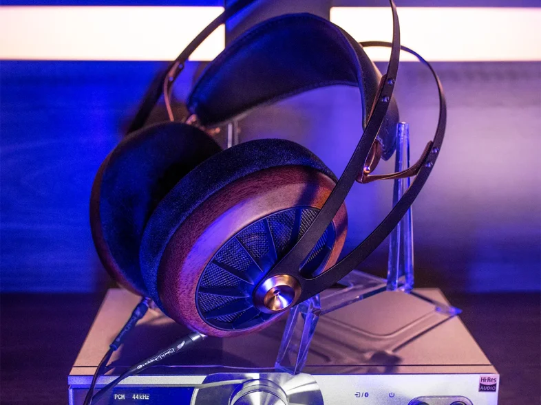 109 Pro Headphones tilted in LED